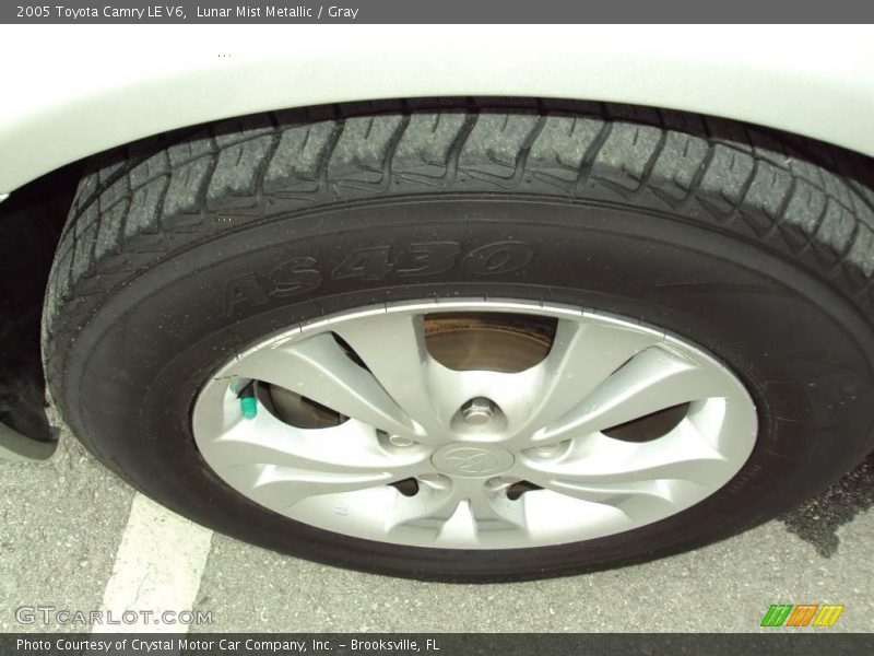 Lunar Mist Metallic / Gray 2005 Toyota Camry LE V6
