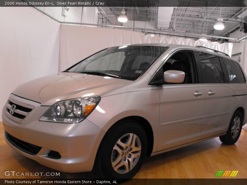 Silver Pearl Metallic / Gray 2006 Honda Odyssey EX-L