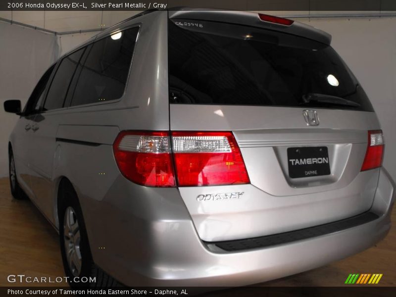 Silver Pearl Metallic / Gray 2006 Honda Odyssey EX-L