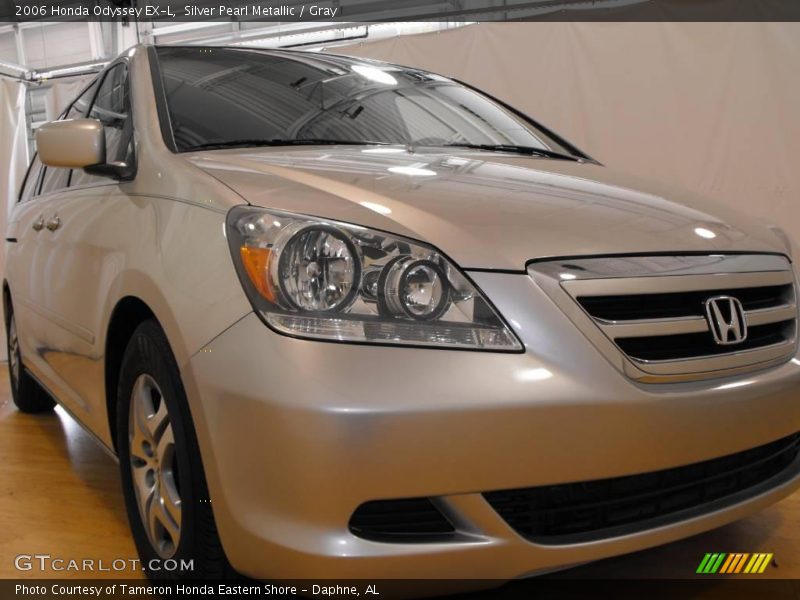 Silver Pearl Metallic / Gray 2006 Honda Odyssey EX-L