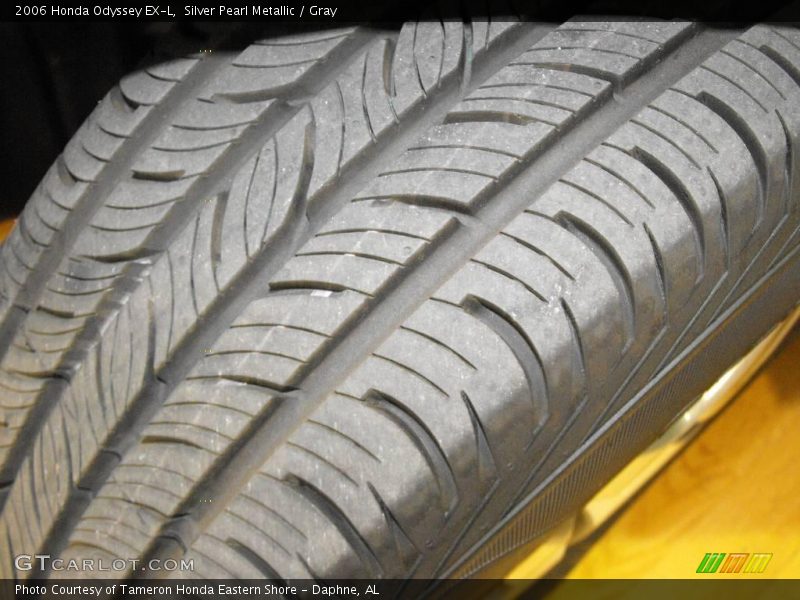 Silver Pearl Metallic / Gray 2006 Honda Odyssey EX-L