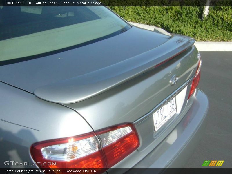Titanium Metallic / Sage 2001 Infiniti I 30 Touring Sedan