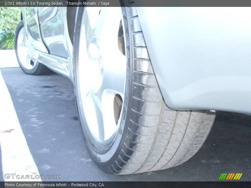 Titanium Metallic / Sage 2001 Infiniti I 30 Touring Sedan