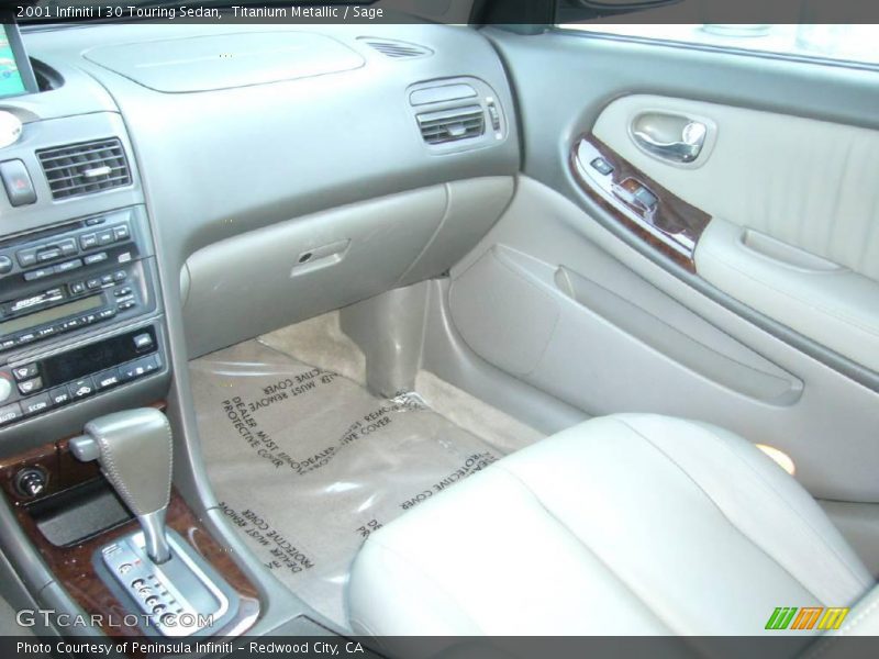 Titanium Metallic / Sage 2001 Infiniti I 30 Touring Sedan