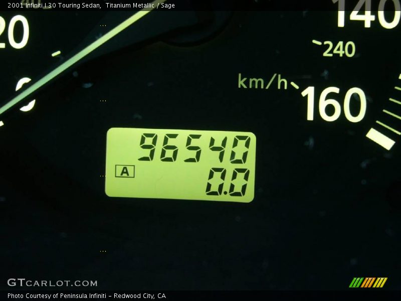 Titanium Metallic / Sage 2001 Infiniti I 30 Touring Sedan