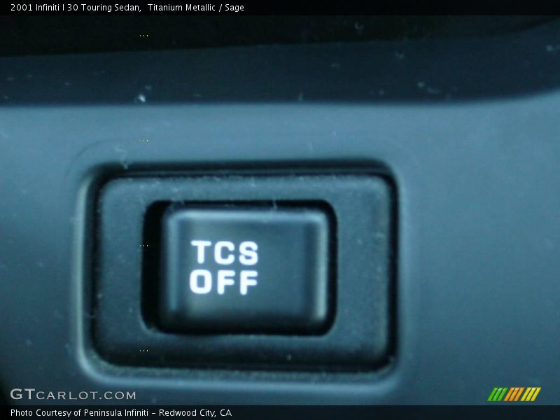 Titanium Metallic / Sage 2001 Infiniti I 30 Touring Sedan