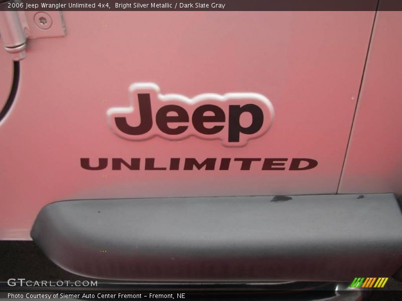 Bright Silver Metallic / Dark Slate Gray 2006 Jeep Wrangler Unlimited 4x4