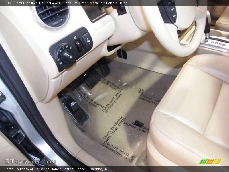 Titanium Green Metallic / Pebble Beige 2007 Ford Freestyle Limited AWD