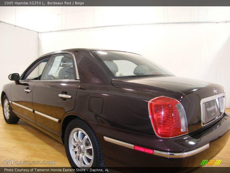 Bordeaux Red / Beige 2005 Hyundai XG350 L