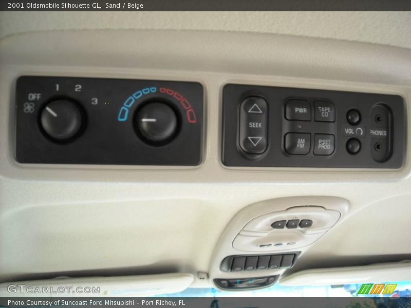 Sand / Beige 2001 Oldsmobile Silhouette GL