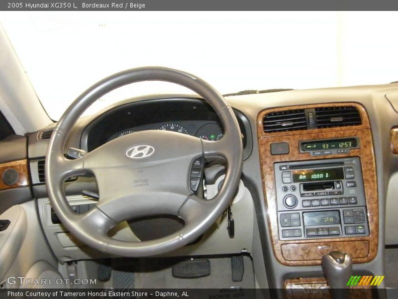 Bordeaux Red / Beige 2005 Hyundai XG350 L