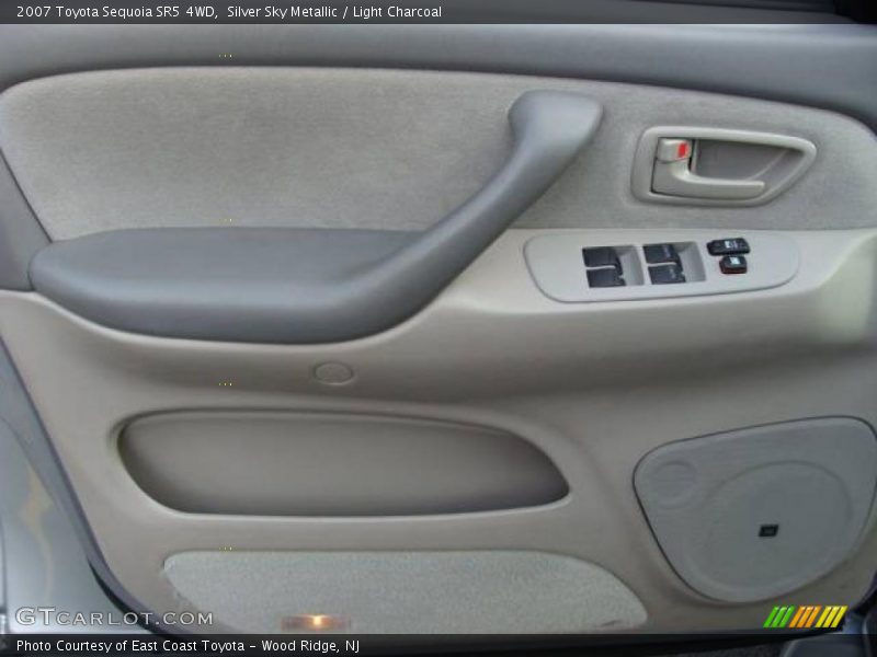 Silver Sky Metallic / Light Charcoal 2007 Toyota Sequoia SR5 4WD
