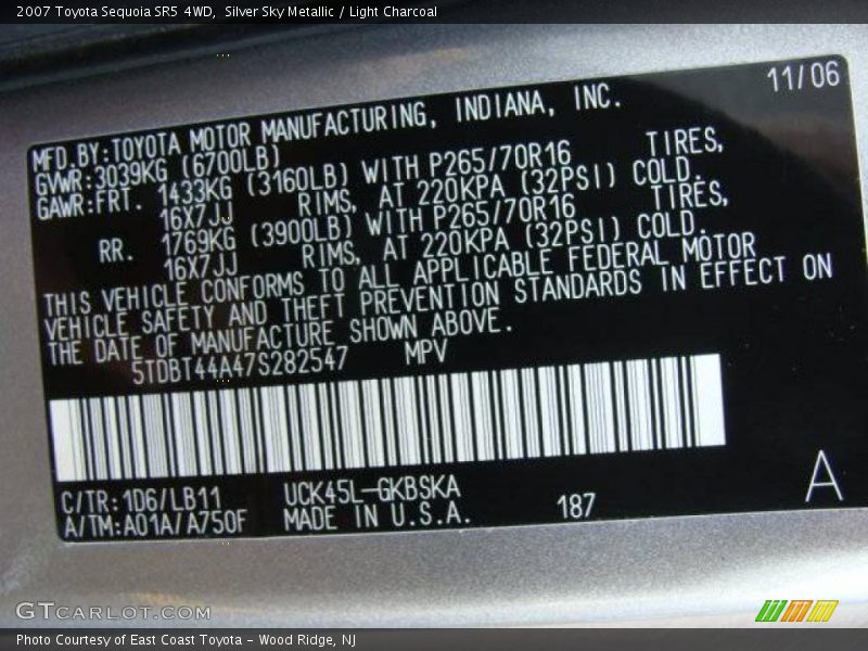 Silver Sky Metallic / Light Charcoal 2007 Toyota Sequoia SR5 4WD