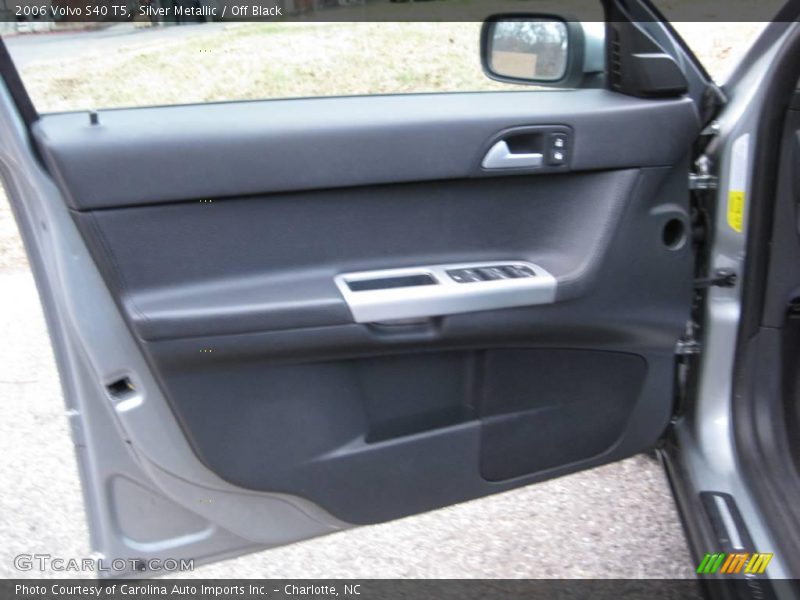 Silver Metallic / Off Black 2006 Volvo S40 T5