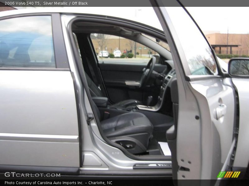 Silver Metallic / Off Black 2006 Volvo S40 T5