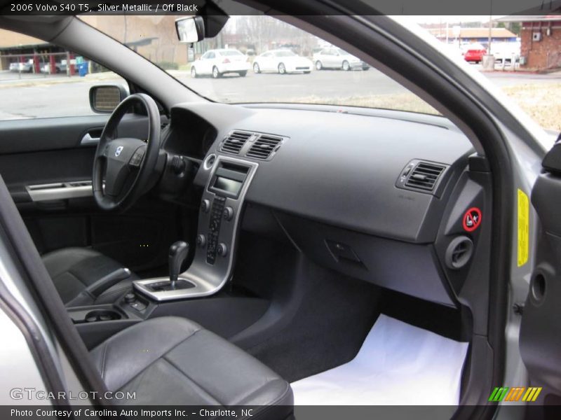 Silver Metallic / Off Black 2006 Volvo S40 T5