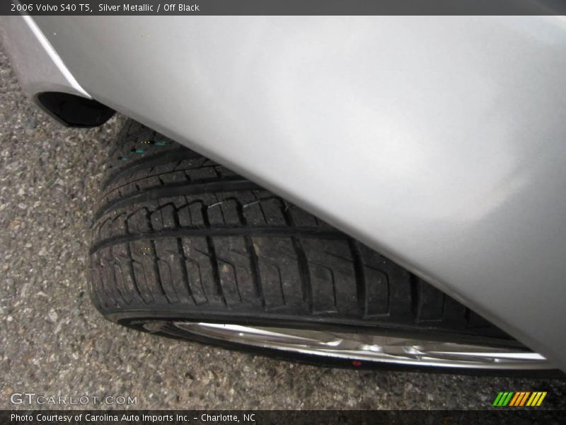 Silver Metallic / Off Black 2006 Volvo S40 T5