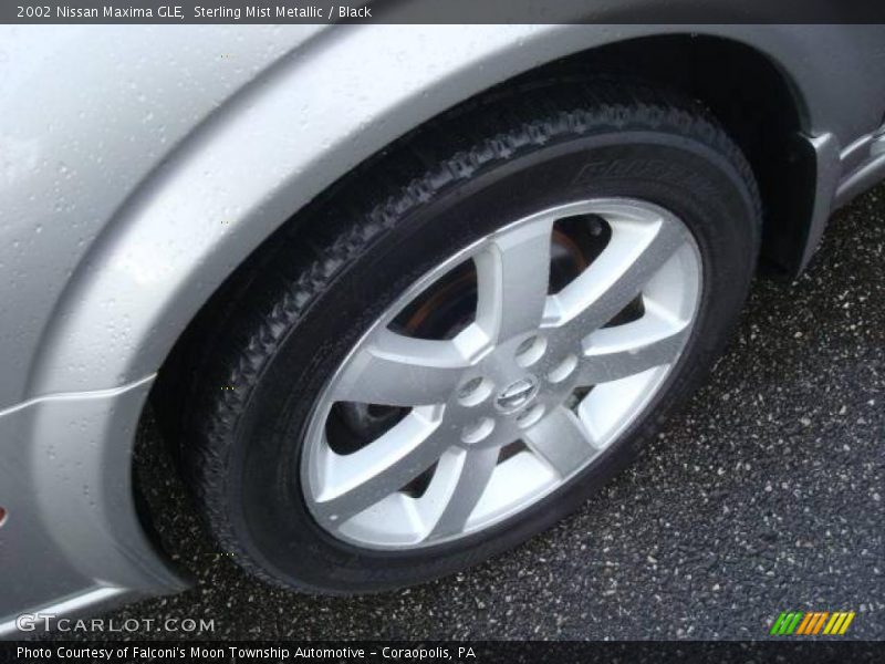 Sterling Mist Metallic / Black 2002 Nissan Maxima GLE