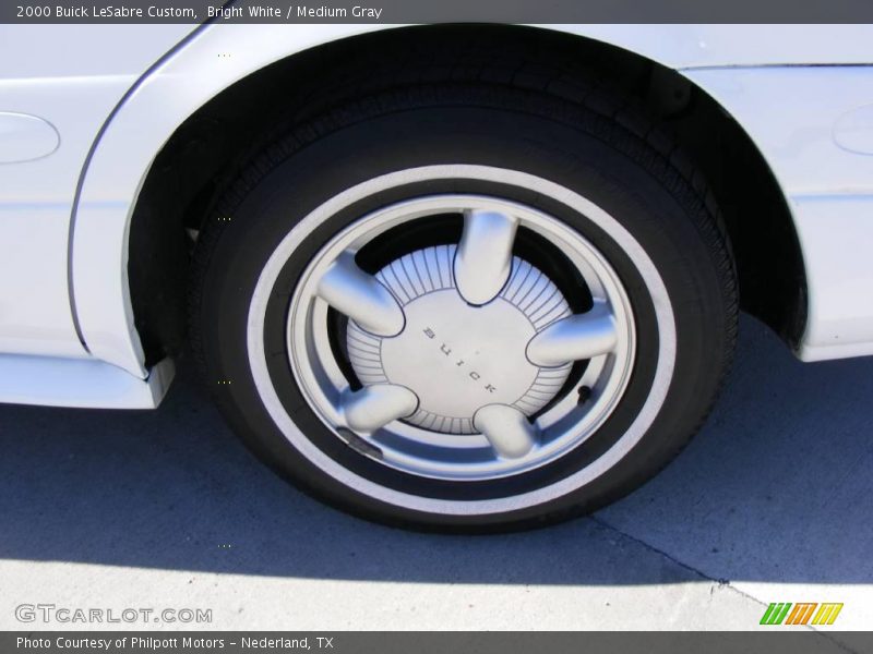 Bright White / Medium Gray 2000 Buick LeSabre Custom