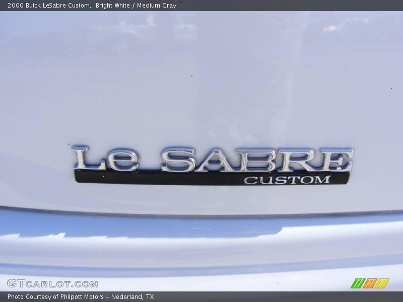 Bright White / Medium Gray 2000 Buick LeSabre Custom
