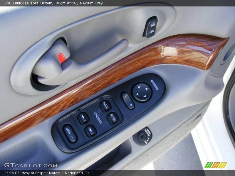 Bright White / Medium Gray 2000 Buick LeSabre Custom