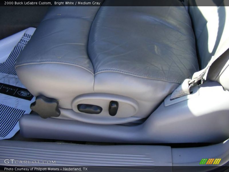 Bright White / Medium Gray 2000 Buick LeSabre Custom