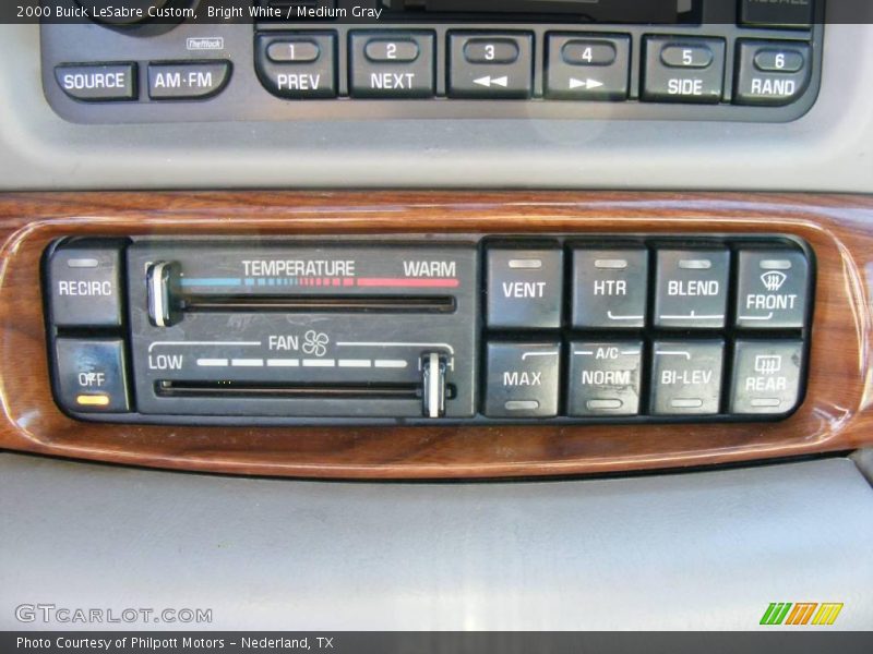 Bright White / Medium Gray 2000 Buick LeSabre Custom