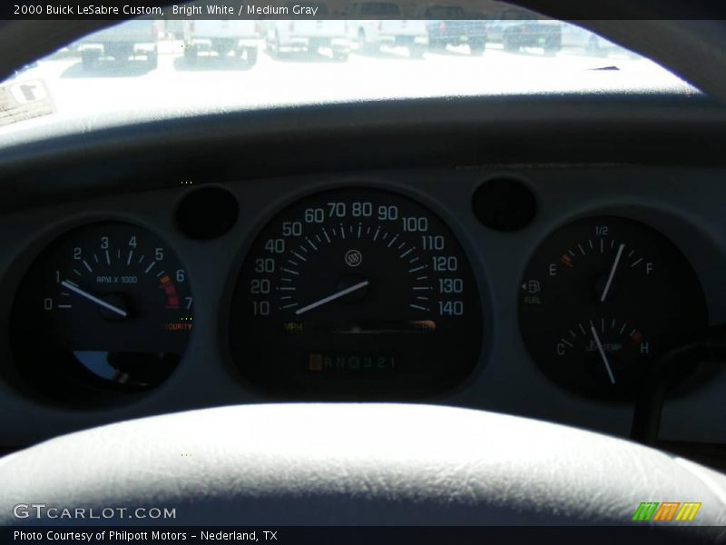Bright White / Medium Gray 2000 Buick LeSabre Custom