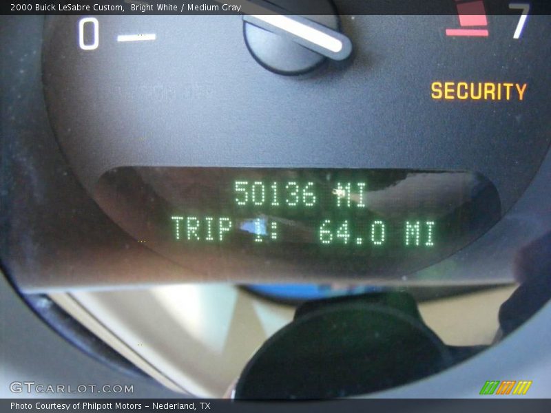 Bright White / Medium Gray 2000 Buick LeSabre Custom