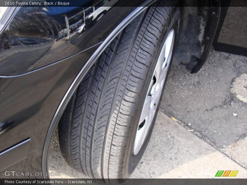 Black / Bisque 2010 Toyota Camry