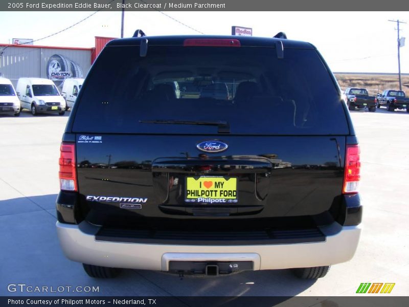 Black Clearcoat / Medium Parchment 2005 Ford Expedition Eddie Bauer