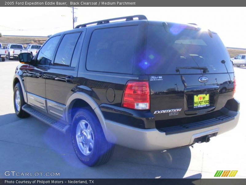 Black Clearcoat / Medium Parchment 2005 Ford Expedition Eddie Bauer