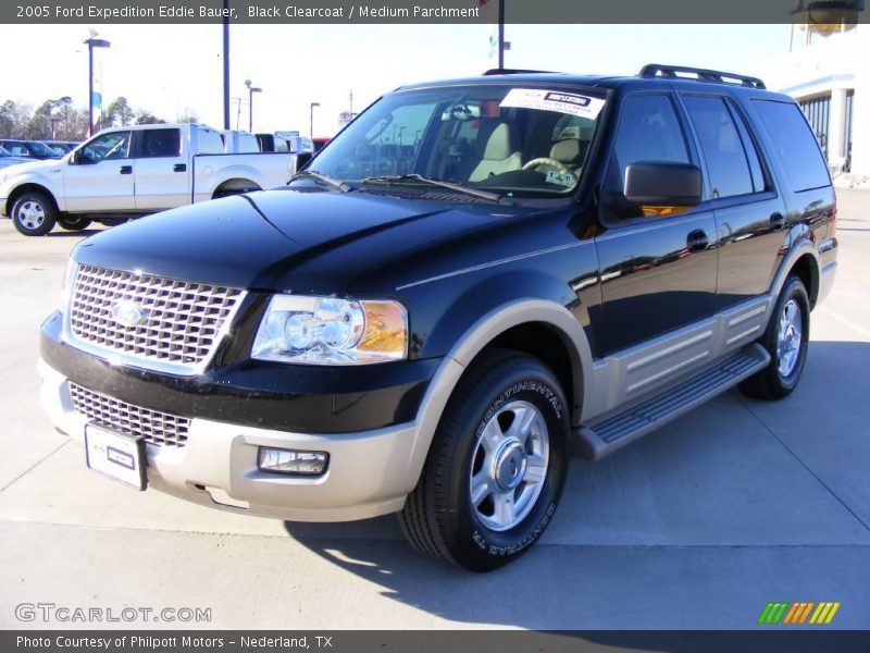 Black Clearcoat / Medium Parchment 2005 Ford Expedition Eddie Bauer