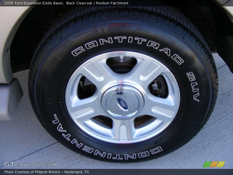 Black Clearcoat / Medium Parchment 2005 Ford Expedition Eddie Bauer