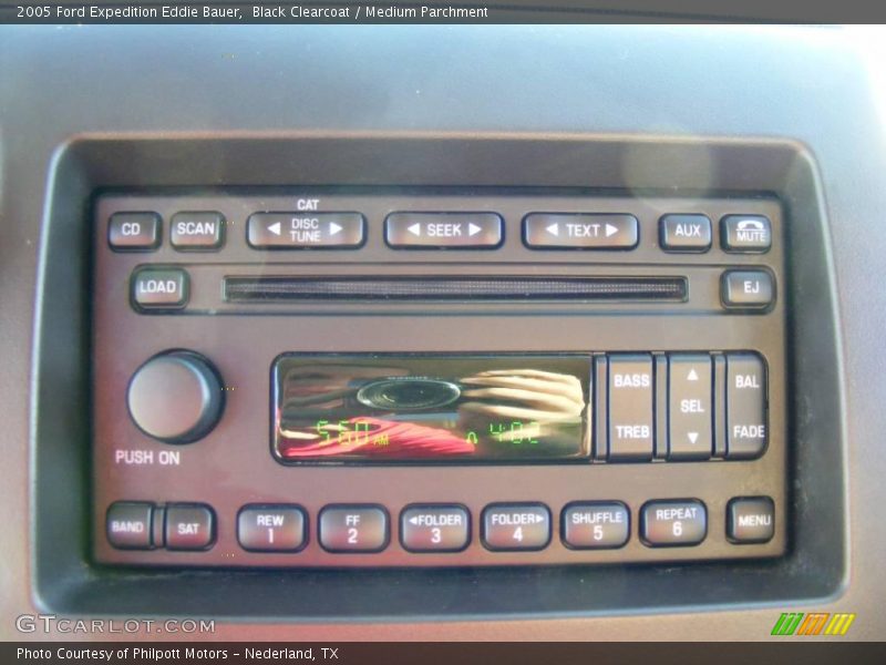 Black Clearcoat / Medium Parchment 2005 Ford Expedition Eddie Bauer
