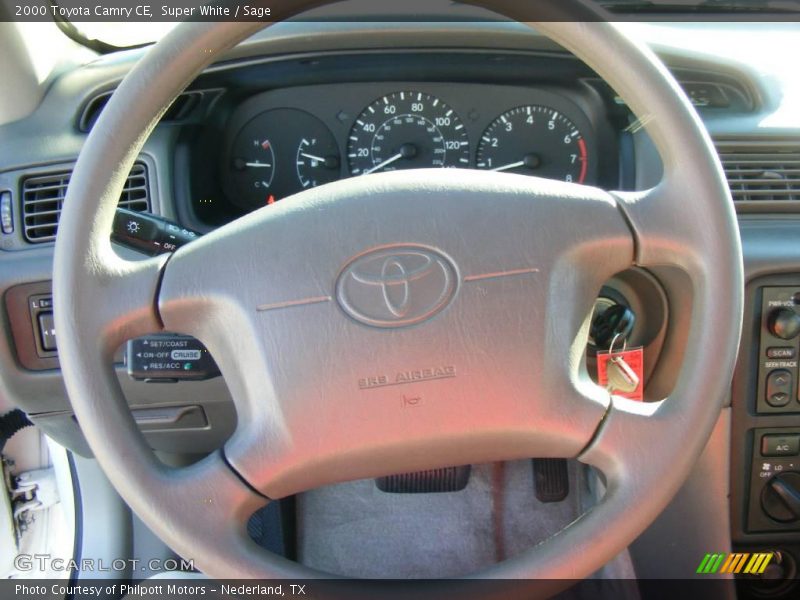 Super White / Sage 2000 Toyota Camry CE