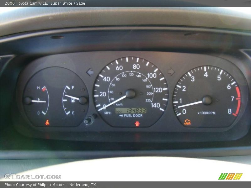 Super White / Sage 2000 Toyota Camry CE