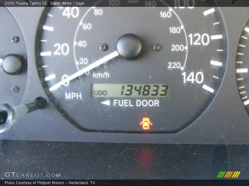 Super White / Sage 2000 Toyota Camry CE
