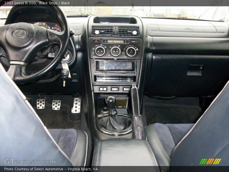Black Onyx / Black 2002 Lexus IS 300