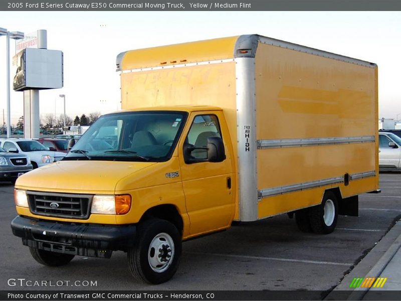 Yellow / Medium Flint 2005 Ford E Series Cutaway E350 Commercial Moving Truck