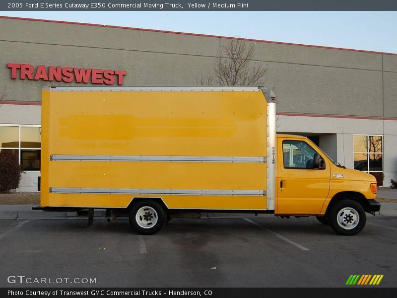 Yellow / Medium Flint 2005 Ford E Series Cutaway E350 Commercial Moving Truck