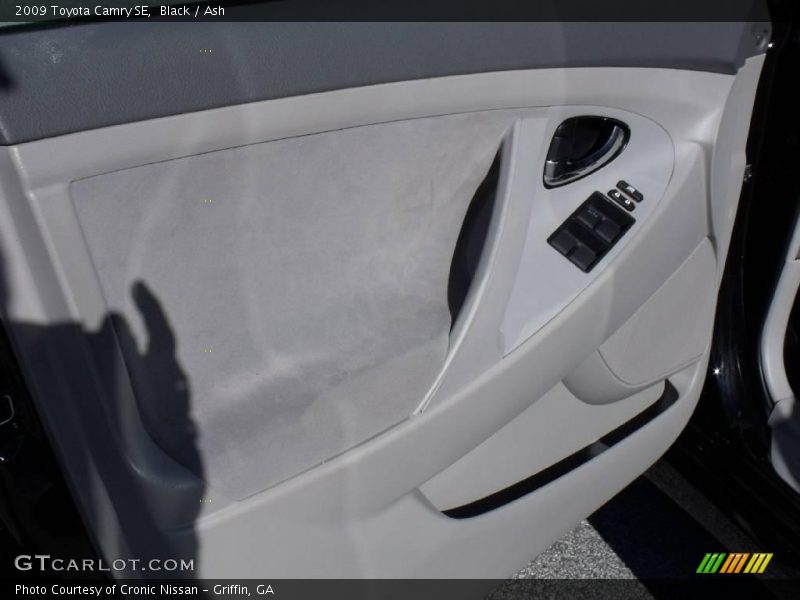 Black / Ash 2009 Toyota Camry SE