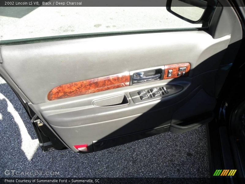 Black / Deep Charcoal 2002 Lincoln LS V8