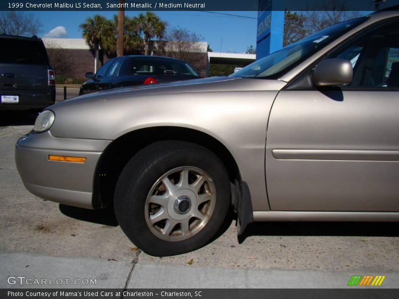 Sandrift Metallic / Medium Neutral 1999 Chevrolet Malibu LS Sedan