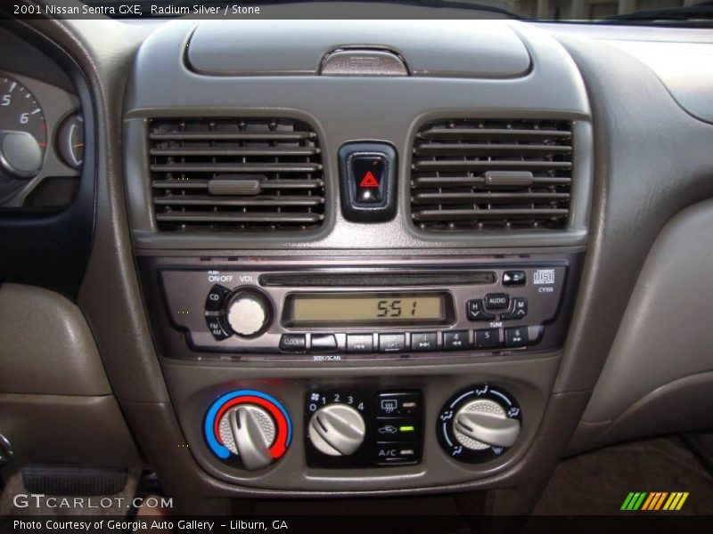Radium Silver / Stone 2001 Nissan Sentra GXE