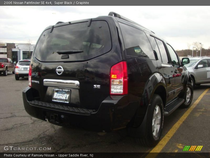 Super Black / Graphite 2006 Nissan Pathfinder SE 4x4