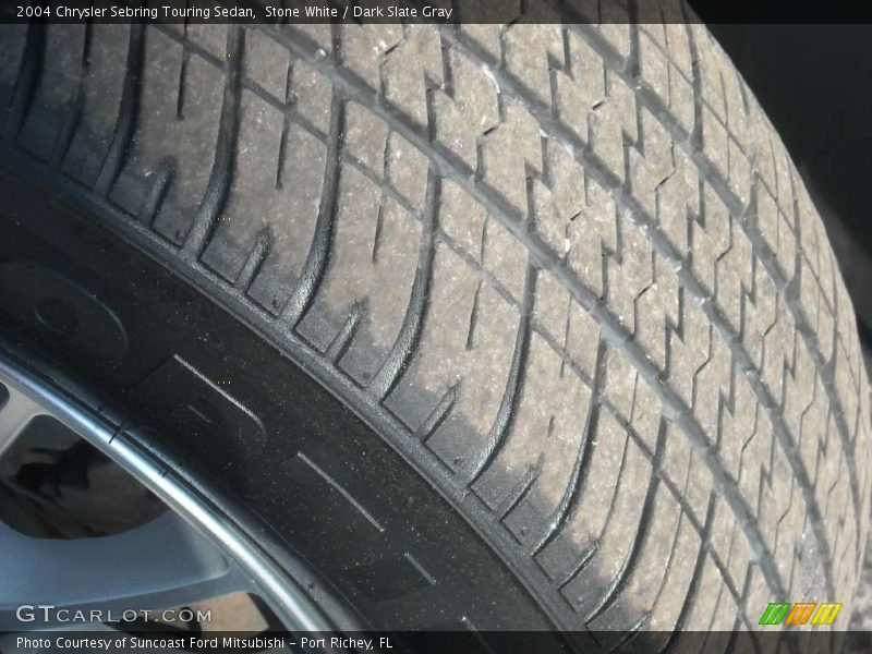 Stone White / Dark Slate Gray 2004 Chrysler Sebring Touring Sedan