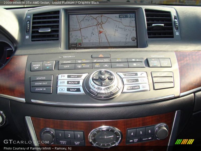 Liquid Platinum / Graphite Black 2009 Infiniti M 35x AWD Sedan