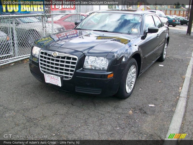 Brilliant Black Crystal Pearl / Dark Slate Gray/Light Graystone 2005 Chrysler 300