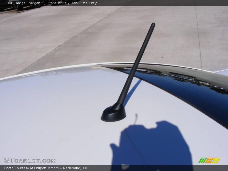 Stone White / Dark Slate Gray 2008 Dodge Charger SE